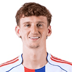 Tyler Morton trekt aandacht van zeven Premier League-clubs na indrukwekkend seizoen bij Lyon