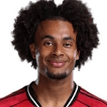 Zirkzee bezorgt Manchester United zege op Fulham met late debuutgoal