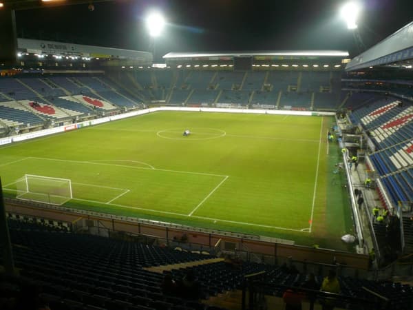 Veldman wil Heerenveen naar Europees voetbal: 'Selectie is stabiel gebleven'