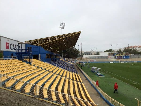 Djetei ambitieus bij Huesca-presentatie; directeur Sanz gerust over transferstrategie